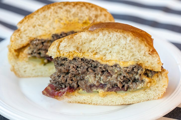 Füme Etli Cheeseburger Tarifi