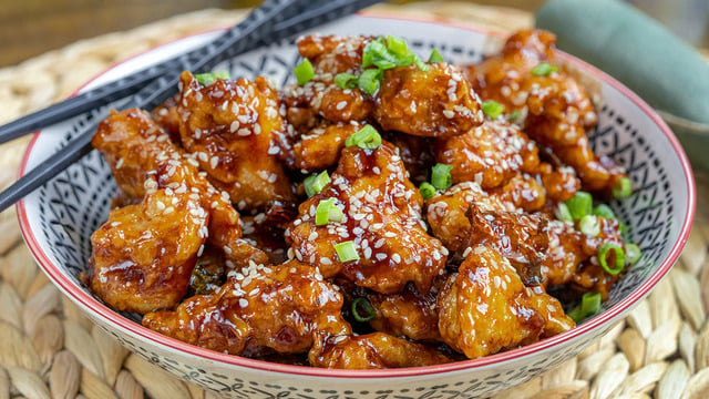 Ta Nerelerden Geldi: General Tso Tavuk (General Tso's Chicken)