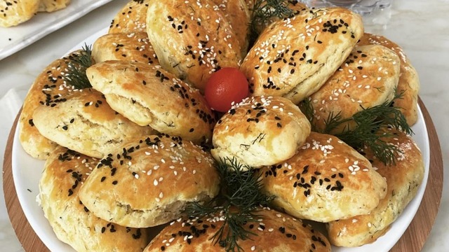 Kıyır Dokusuyla: Mayasız Mısır Unlu Poğaça