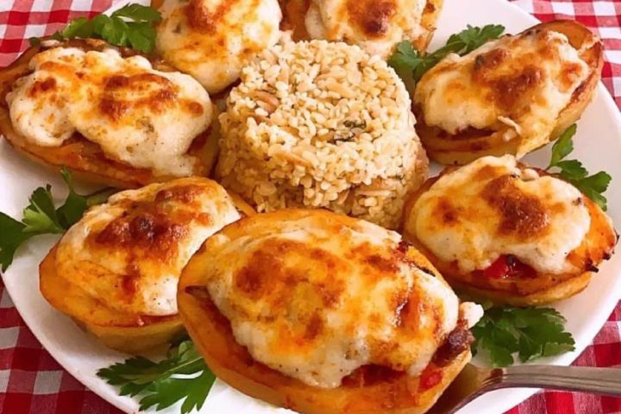 Enfes Beşamel Sosuyla: Patates Karnıyarık