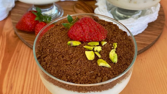 Hafif Tatlı Sevenlere: Elmalı Sütlü Muhallebi