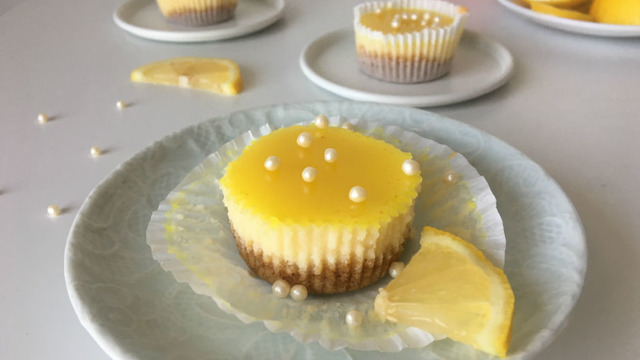 Tatlı Kaçamaklara: Limonlu Mini Cheesecake