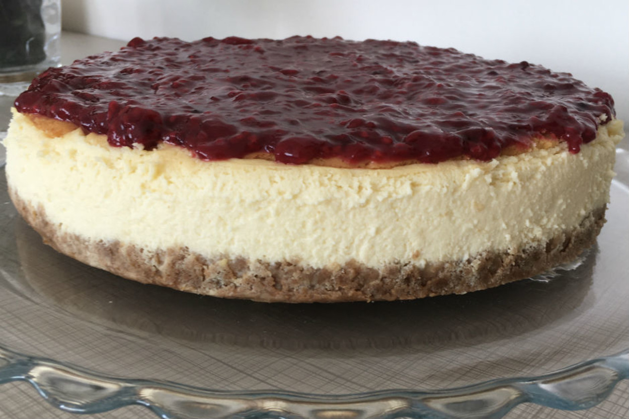 Her Katı Ayrı Güzel: Orman Meyveli Cheesecake