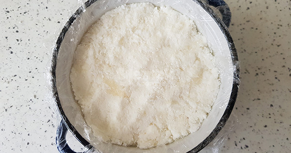 4-malzemeli-sekersiz-pasta-adim-4