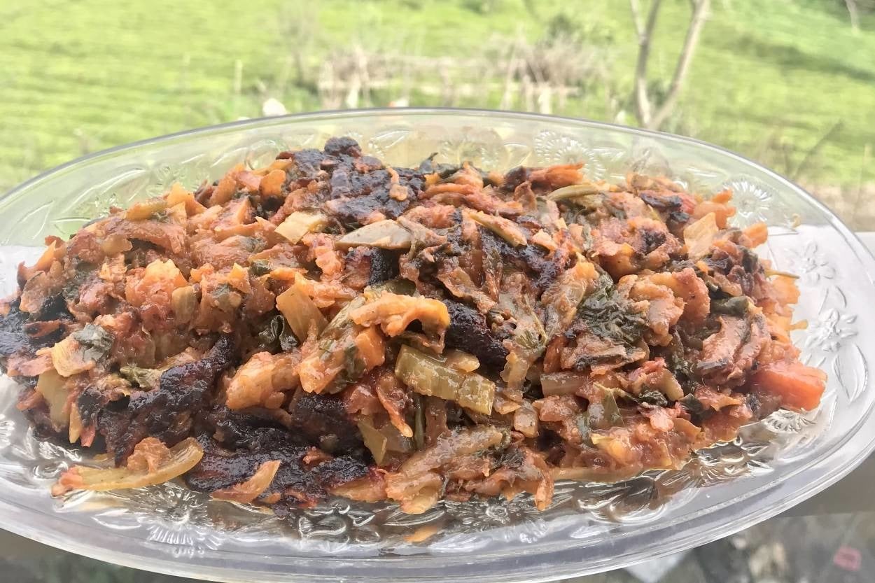 Karadeniz'in Meşhur Yemeği: Sebzeli Hamsi