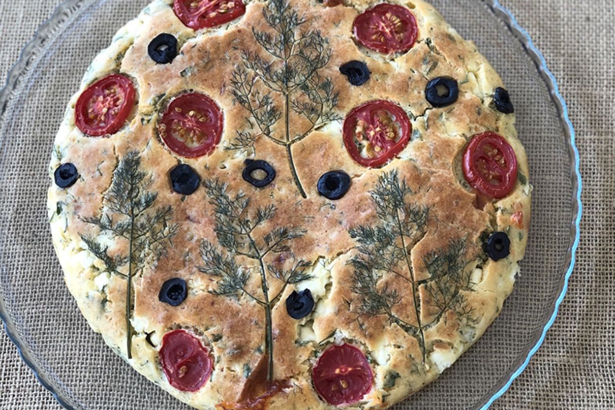 Şahane Görünümüyle: Börek Tadında Peynirli Kek