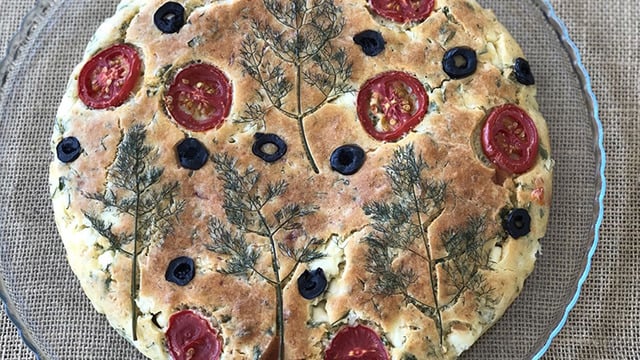 Şahane Görünümüyle: Börek Tadında Peynirli Kek