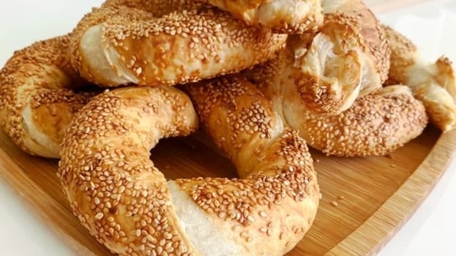 Sokak Simidini Aratmaz: Milföyden Kolay Simit