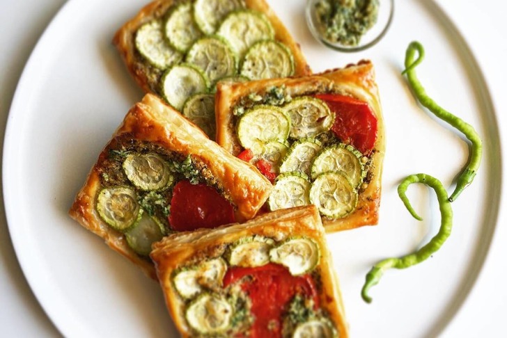 Pesto Sos ve Kabaklı Milföy Tarifi
