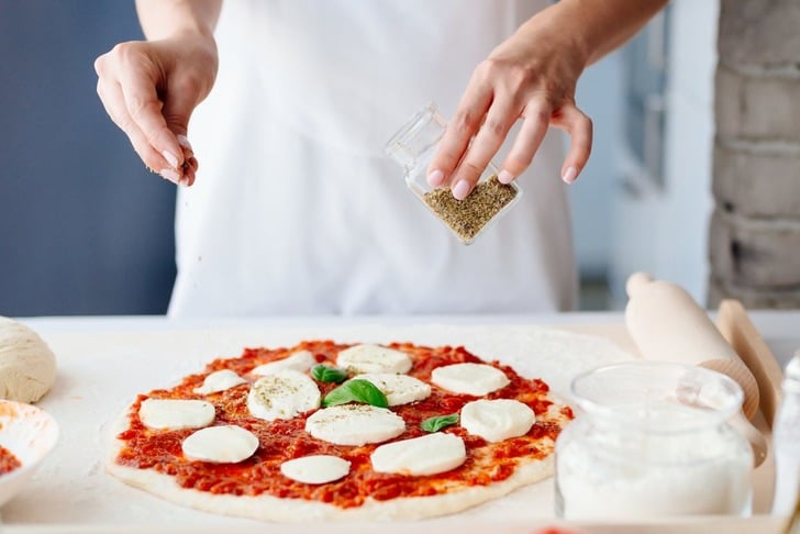 pizza-baharati-tarifi-nasil-yapilir-3