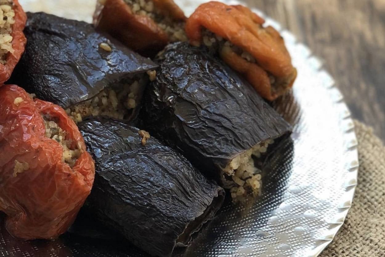 Akşam Yemeklerine: Ekşili Kuru Dolma