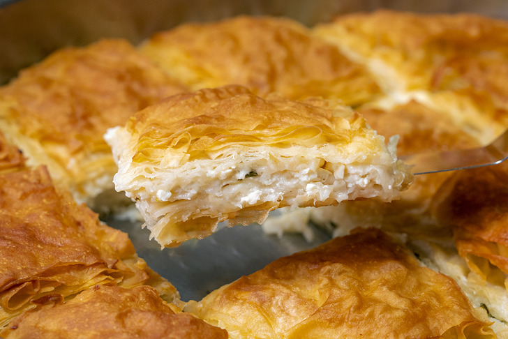 Sütle Pişen Börek Tarifi