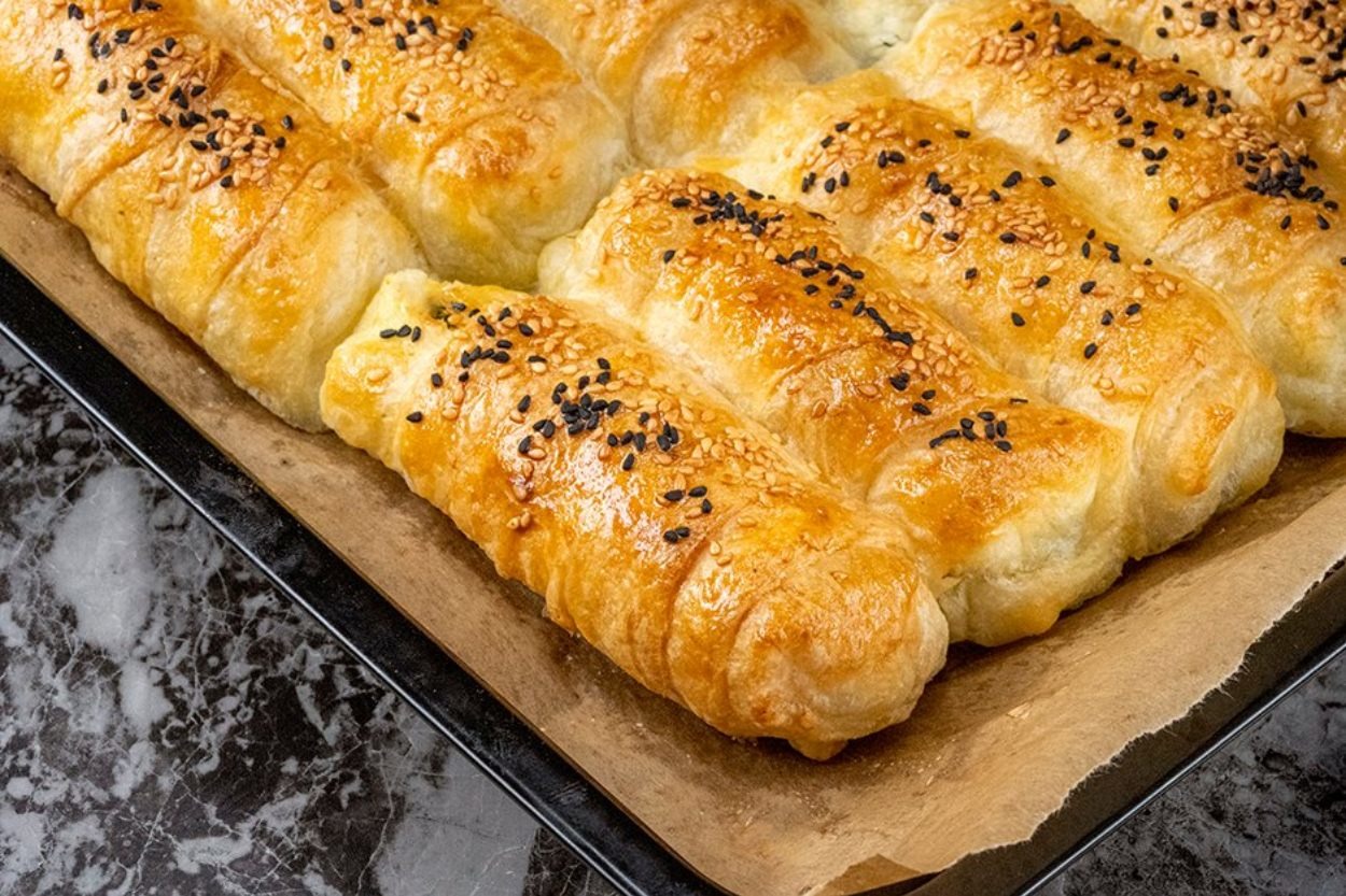 Buzluktan Çıkan Börek Nasıl Pişirilir? Dondurulmuş Börek Pişirme Rehberi