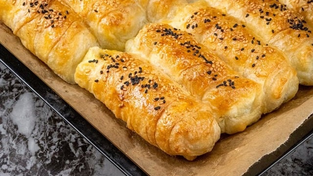 Buzluktan Çıkan Börek Nasıl Pişirilir? Dondurulmuş Börek Pişirme Rehberi