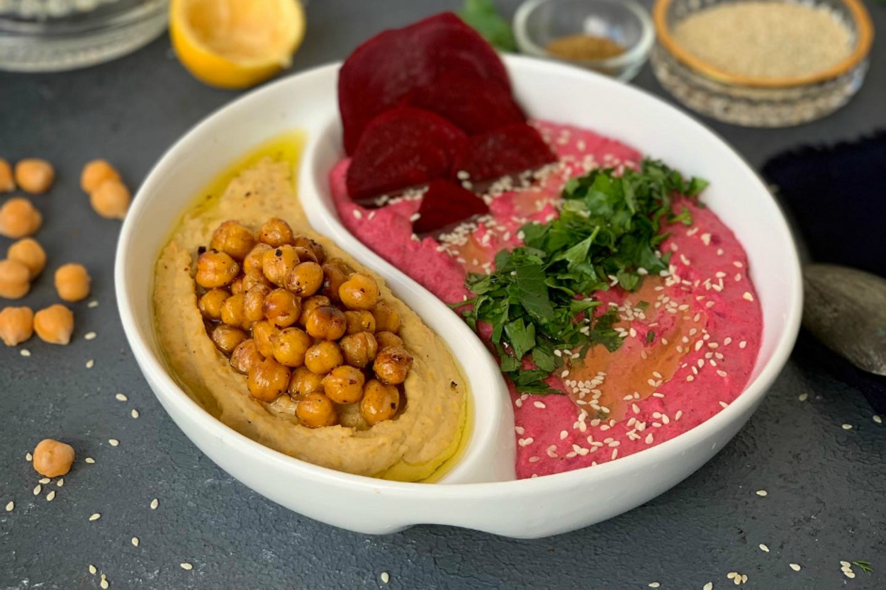 Mezelerin Şahı: İki Renkli Humus