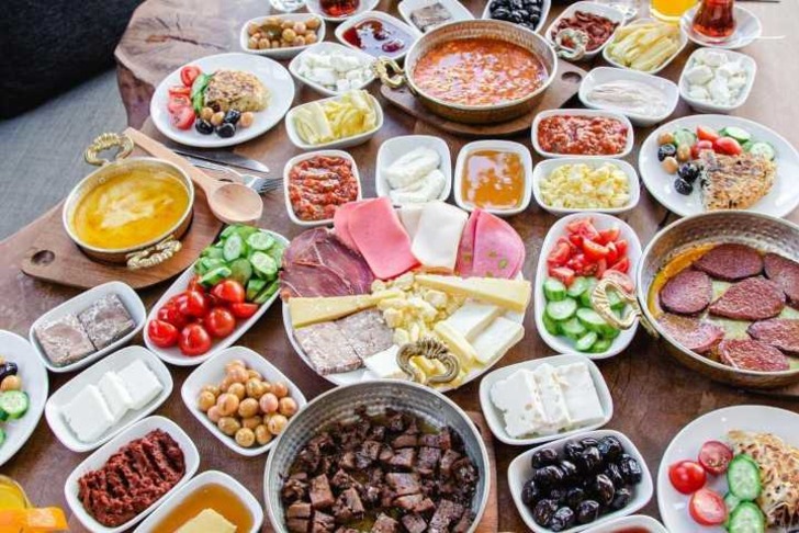 Havva Hanım Trabzon Köy Kahvaltısı