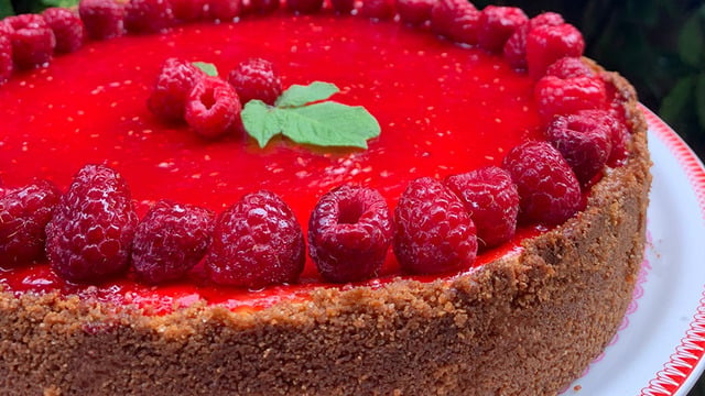 İştah Açan Rengiyle: Frambuazlı Cheesecake