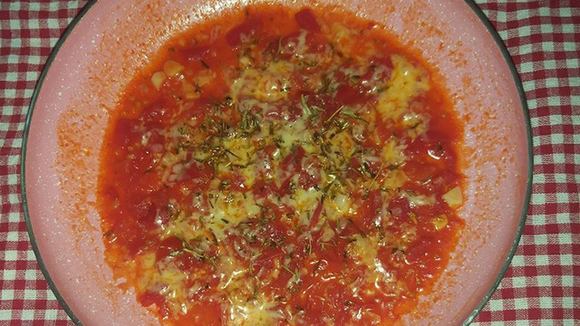 Kahvaltının Starı Olacak: Kekikli Kaşarlı Domates