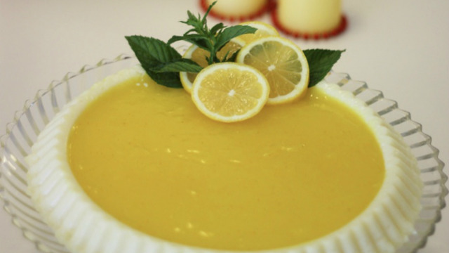 Sütlü Tatlıların En Güzeli: Limonlu İrmik Tatlısı