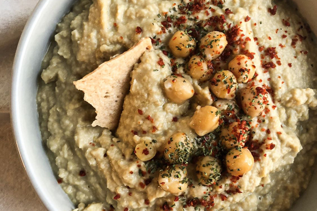 Alışılmıştan Farklı: Patlıcanlı Humus