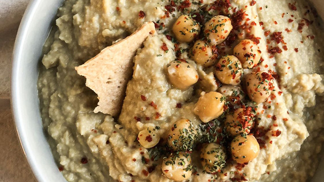 Alışılmıştan Farklı: Patlıcanlı Humus