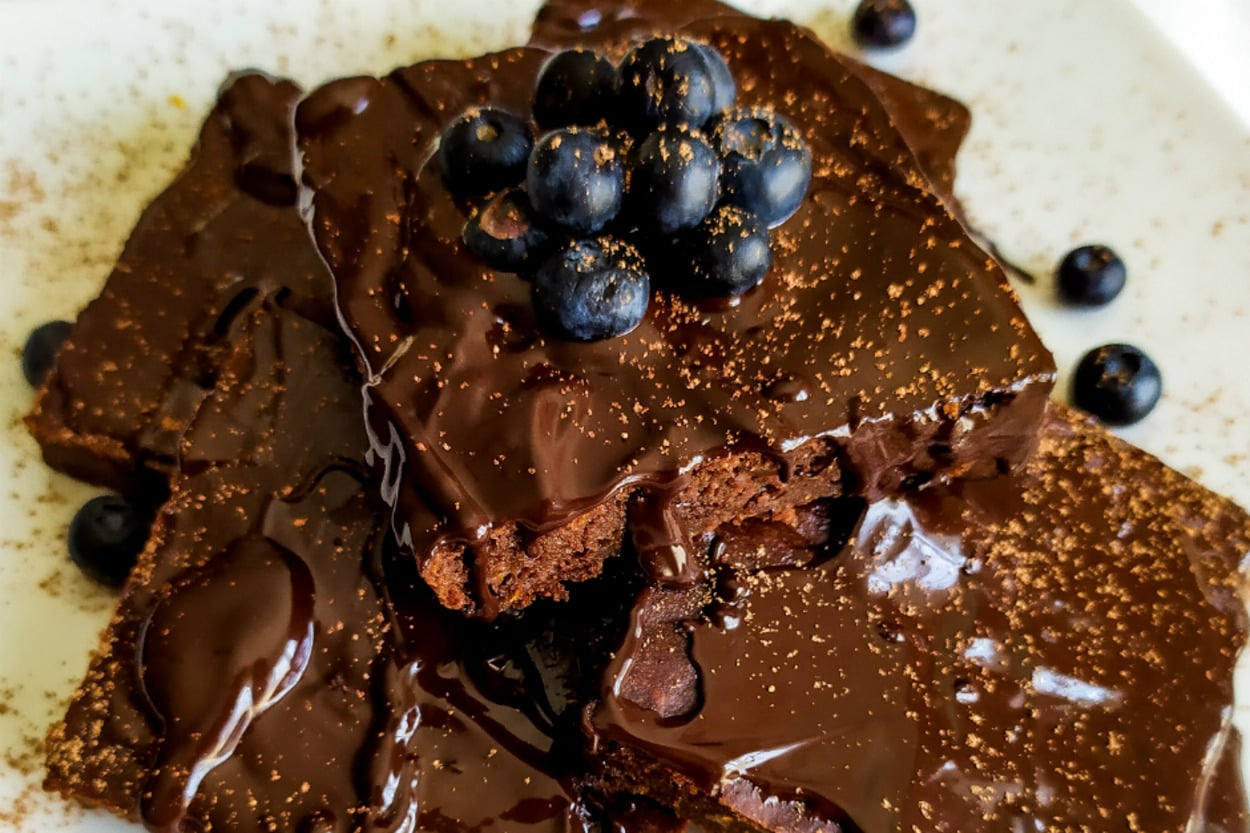 Rafine Şekersiz: Tahin Pekmezli Brownie