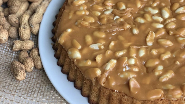 Enfes Uyum: Yer Fıstıklı Tart