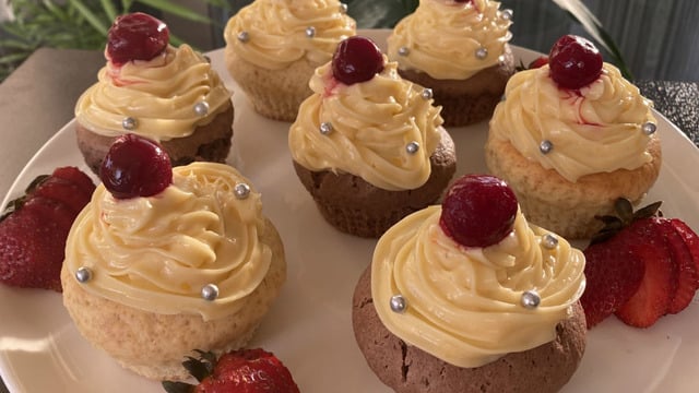 Lezzetiyle Büyüler: Vişneli Cupcake