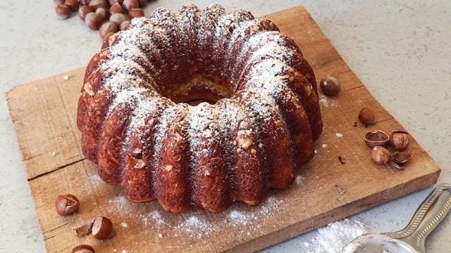 Yumuşacık: Muzlu Fındıklı Kek