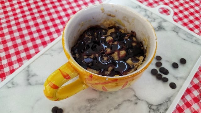 Kurtarıcı Tatlı: 1 Dakikada Damla Çikolatalı Kek