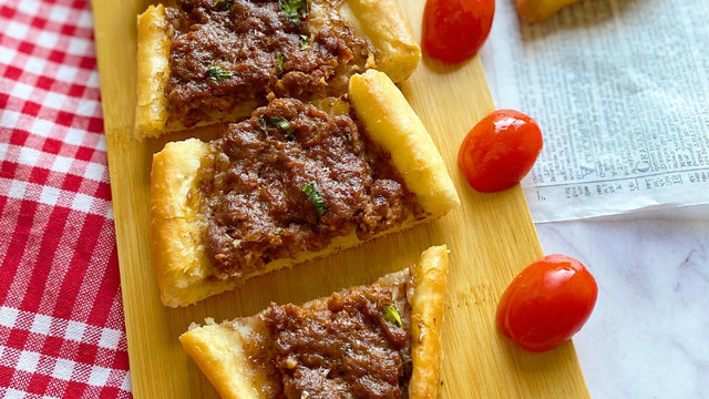 Dışardakileri Aratmayacak: Ev Pidesi