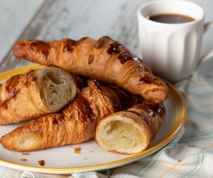 https://www.instagram.com/panistabakery/ | instagram