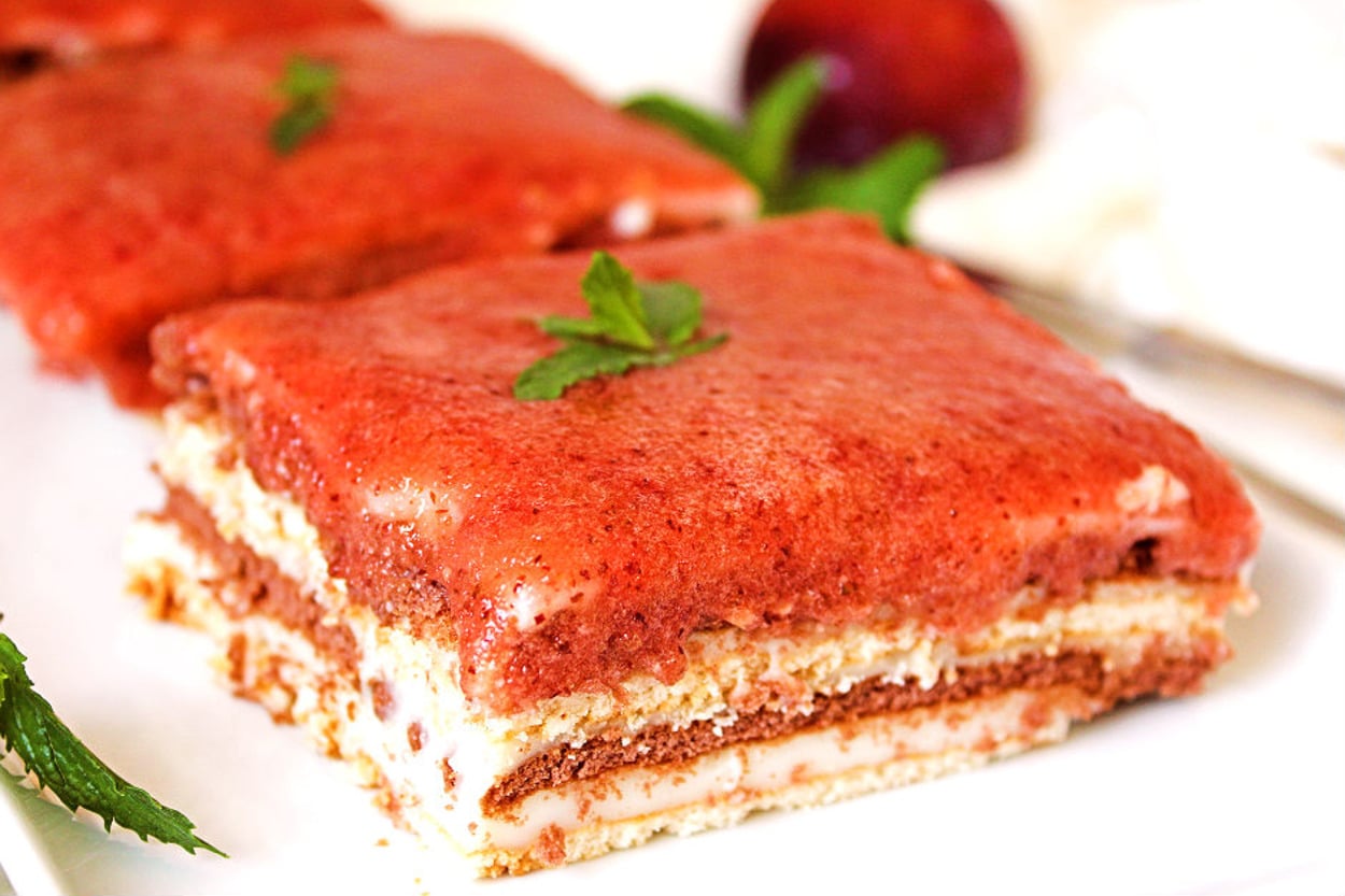 Mutluluk Garantili: Bisküvili Yaz Pastası