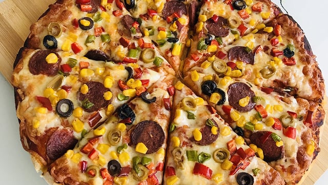 Damaklarda Yer Eden: Ev Yapımı Pizza