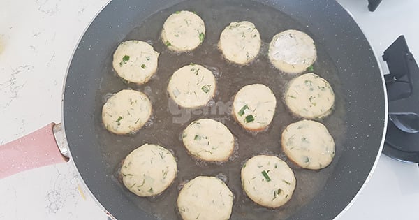 mayasiz-citir-borek-adim-7