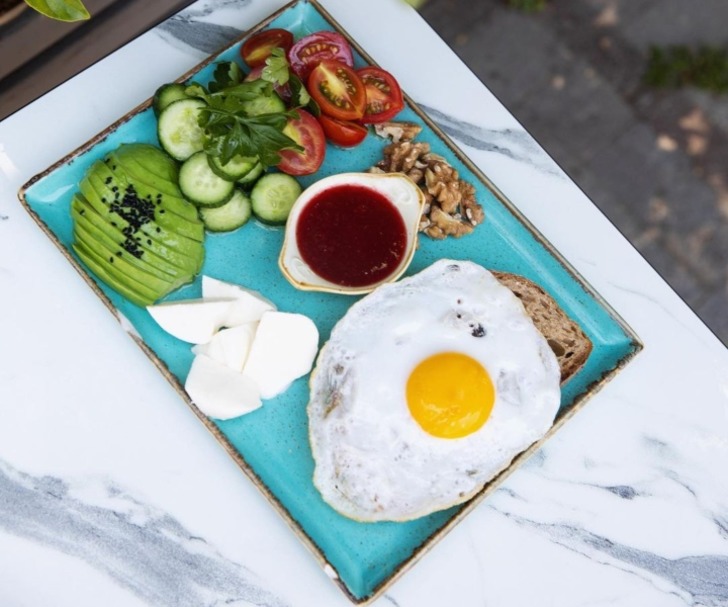 https://www.instagram.com/a.bit.of.eggo/ | instagram