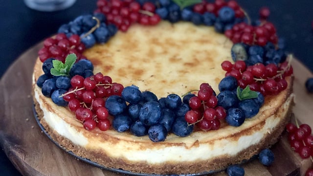 İki Lezzet Bir Arada: Creme Brulee Cheesecake