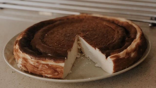 Hafif ve Lezzet Dolu: San Sebastian Cheesecake