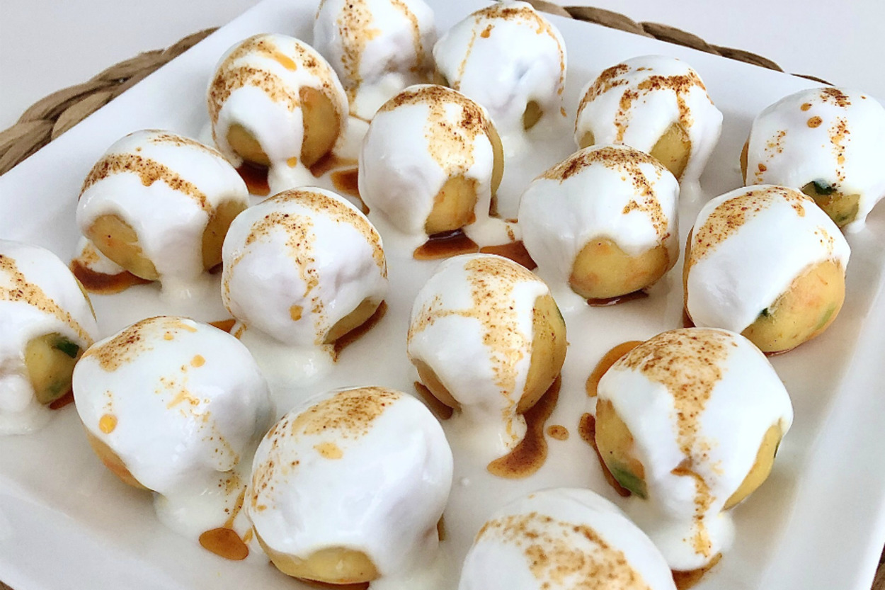 Sofralar Şenlenir: Yoğurtlu Patates Topları