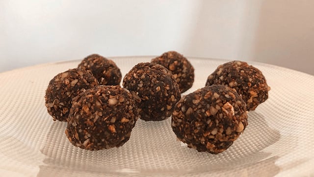 5 Dakikada Hazır: Fit Kakaolu Toplar