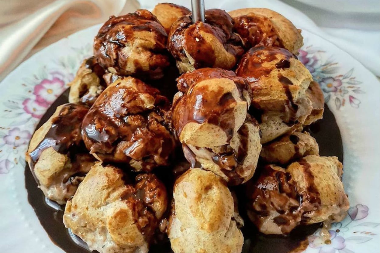 Tatlı Kaçamaklara: Fit Profiterol