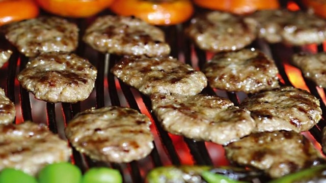 Köfte Gurmelerinin Mutlaka Keşfetmesi Gereken Avrupa Yakası'nın En Lezzetli 10 Köftecisi