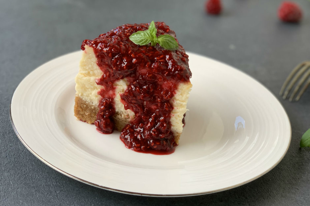 Rüya Gibi: Frambuaz Soslu Cheesecake