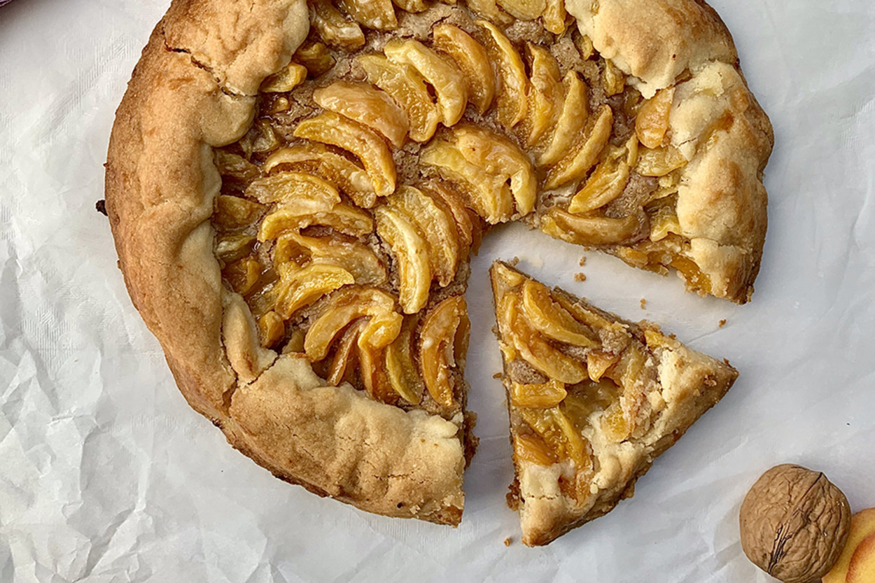 Dışı Kıtır İçi Islak: Kayısılı Galette