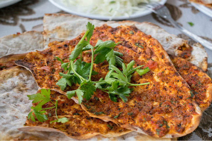 Antep Lahmacun Tarifi