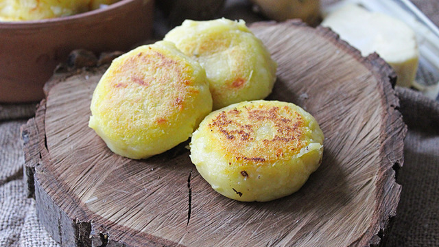 Hemen Sabah Olsun: Kahvaltılık Kaşarlı Patates Bombası