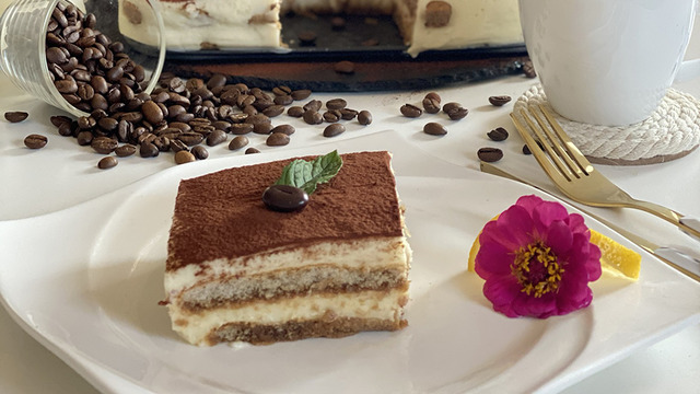 Lezzet Dolu: Muhallebili Tiramisu