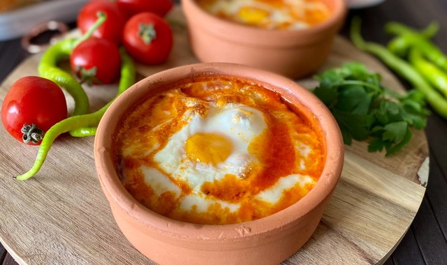 At Fırına: Güveçte Porsiyonluk Menemen
