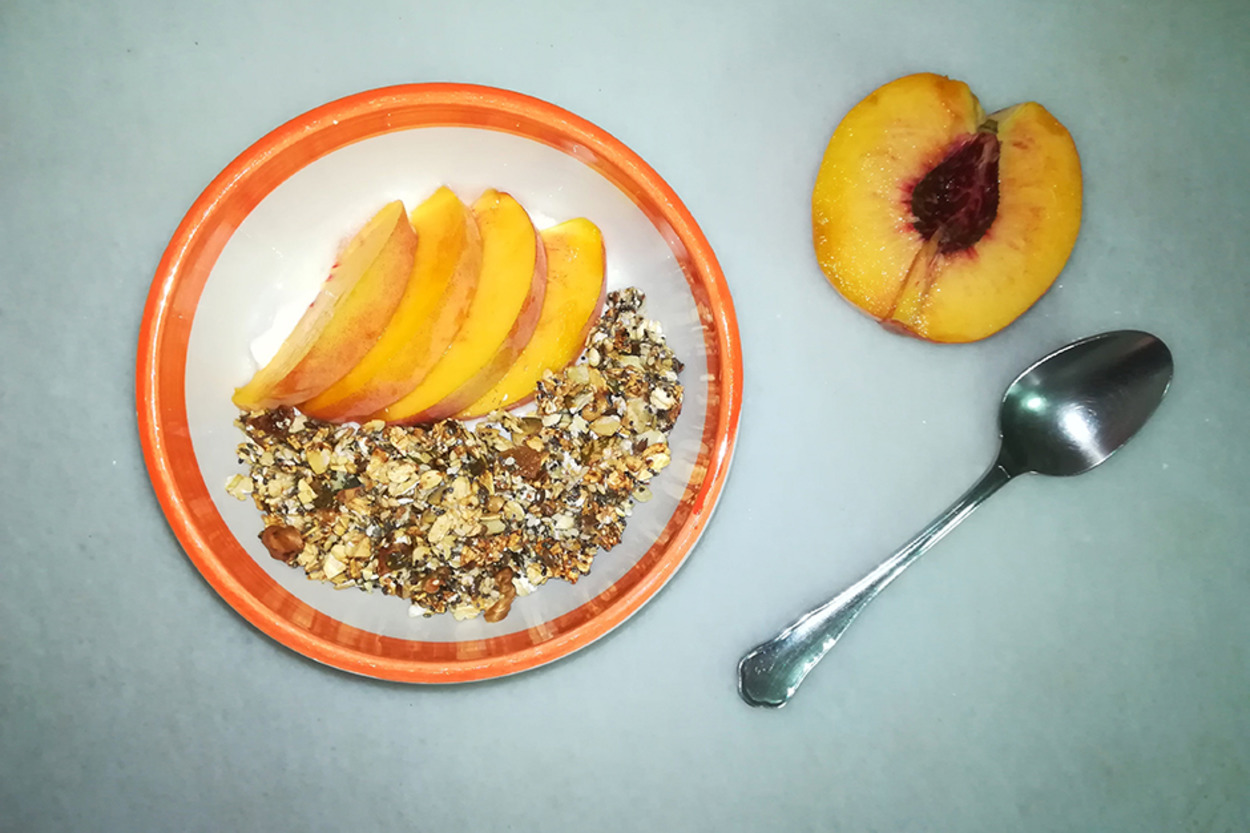 Hızlı Kahvaltılara: Kuru Üzümlü Granola