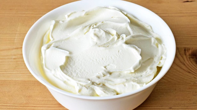 Yapımı Kolay, Sadece 2 Malzemeli: Quark Nasıl Yapılır?